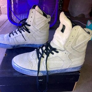 Skytop two white shaggy